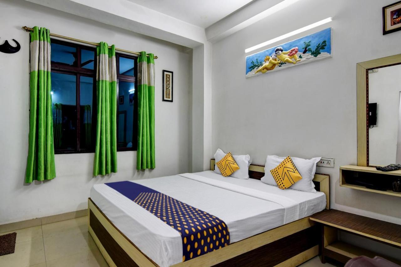 Hotel Spot On Ray Palace Puri Exterior foto